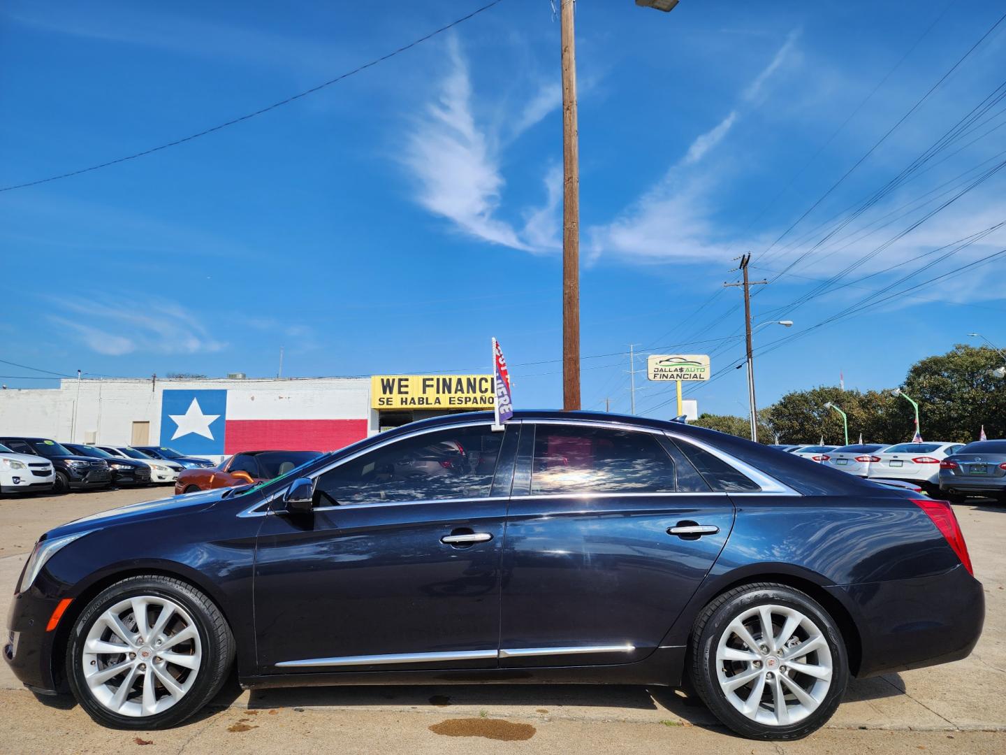 2014 DARK BLUE /BLACK LEATHER Cadillac XTS LUXURY (2G61M5S34E9) , AUTO transmission, located at 2660 S.Garland Avenue, Garland, TX, 75041, (469) 298-3118, 32.885551, -96.655602 - Welcome to DallasAutos4Less, one of the Premier BUY HERE PAY HERE Dealers in the North Dallas Area. We specialize in financing to people with NO CREDIT or BAD CREDIT. We need proof of income, proof of residence, and a ID. Come buy your new car from us today!! This is a Loaded 2014 CADILLAC XTS SE - Photo#6